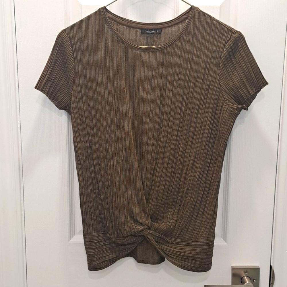 New dynamite short sleeve blouse size small